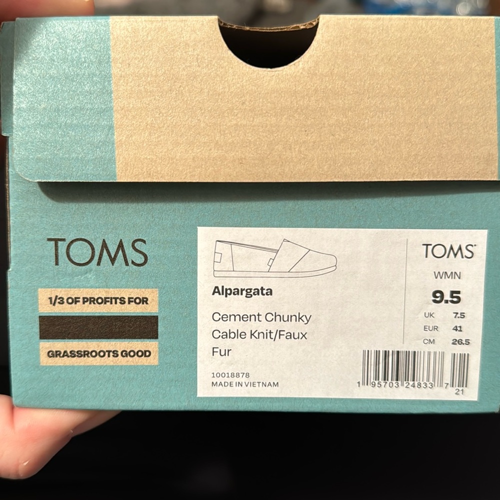 Women’s Toms Shoes